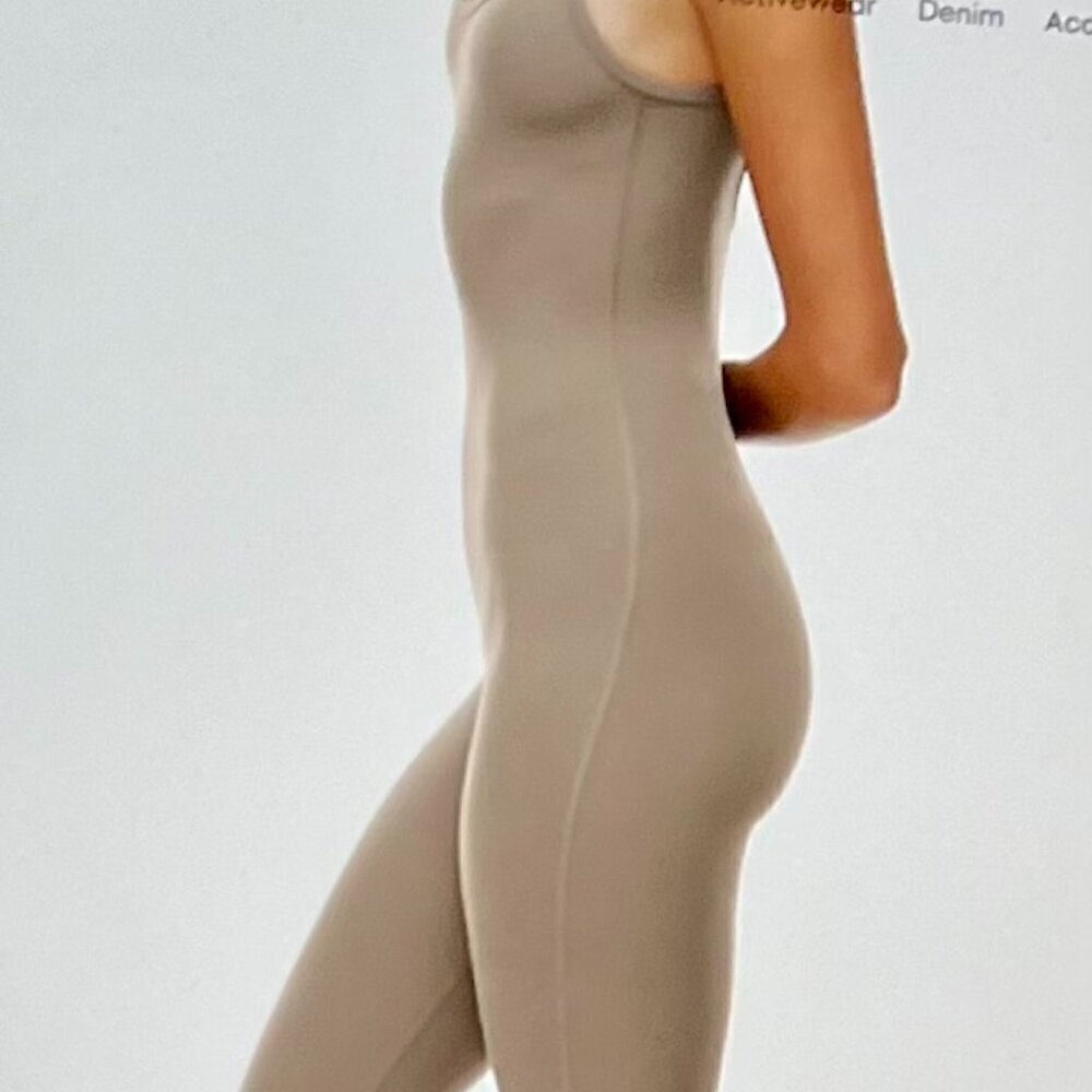 TnAction TnaBUTTER™ Rhythm Flare Jumpsuit Scoopneck in Turner Taupe Size L